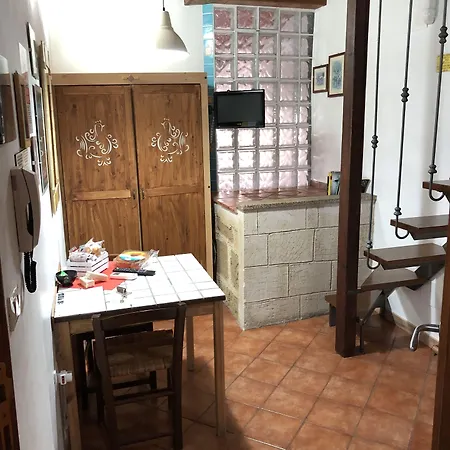 Aigua ゲストハウス 3*