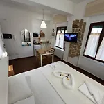 Πανσιόν Aigua 3*