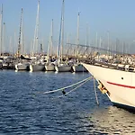 Aigua Πανσιόν 3*