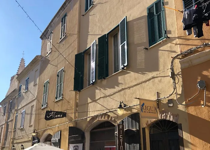 Aigua בית הארחה 3*