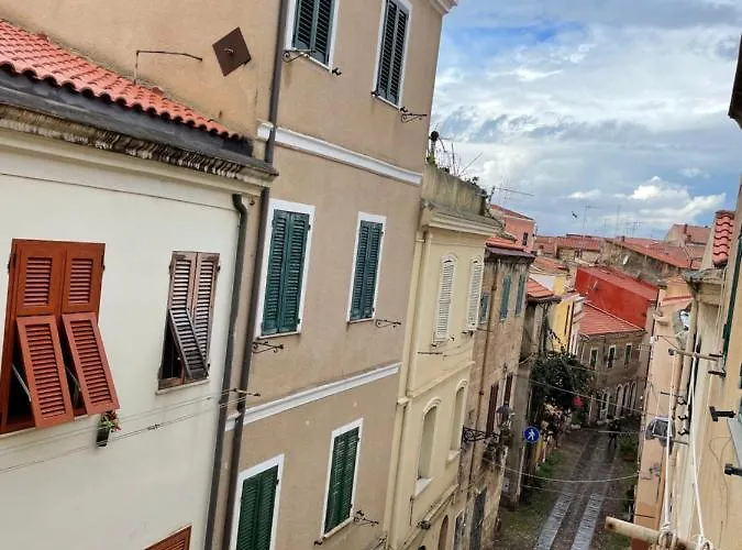 Aigua בית הארחה 3*