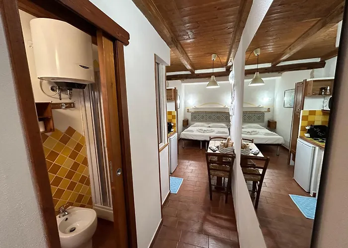 בית הארחה Aigua 3*