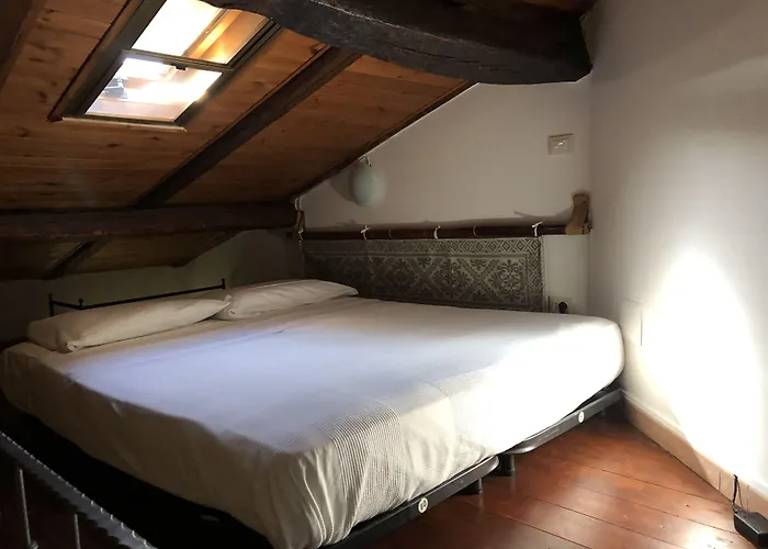 Aigua בית הארחה 3*