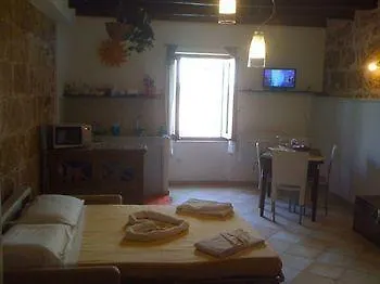 בית הארחה Aigua 3*