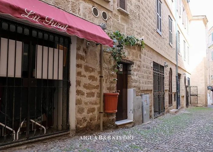 בית הארחה Aigua