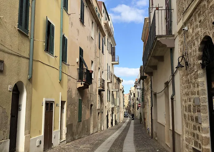 埃古亚酒店 3* 阿尔盖罗